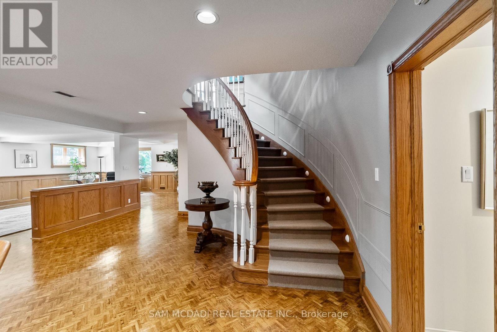 2235 Shawanaga Trail, Mississauga, Ontario  L5H 3X6 - Photo 30 - W12539354