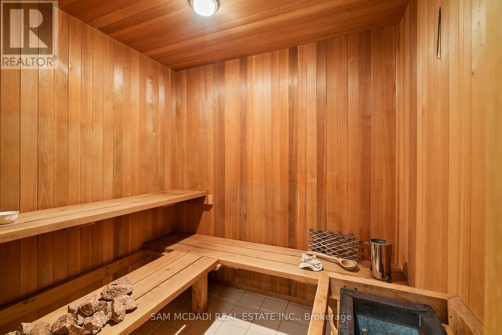 2235 Shawanaga Trail, Mississauga, Ontario  L5H 3X6 - Photo 37 - W12539354