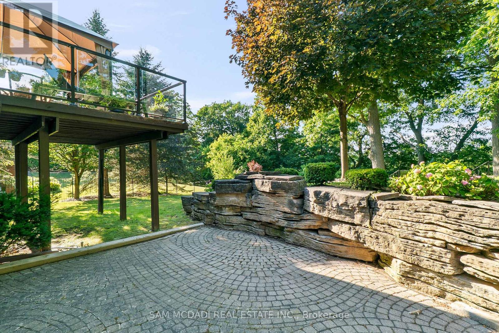 2235 Shawanaga Trail, Mississauga, Ontario  L5H 3X6 - Photo 43 - W12539354