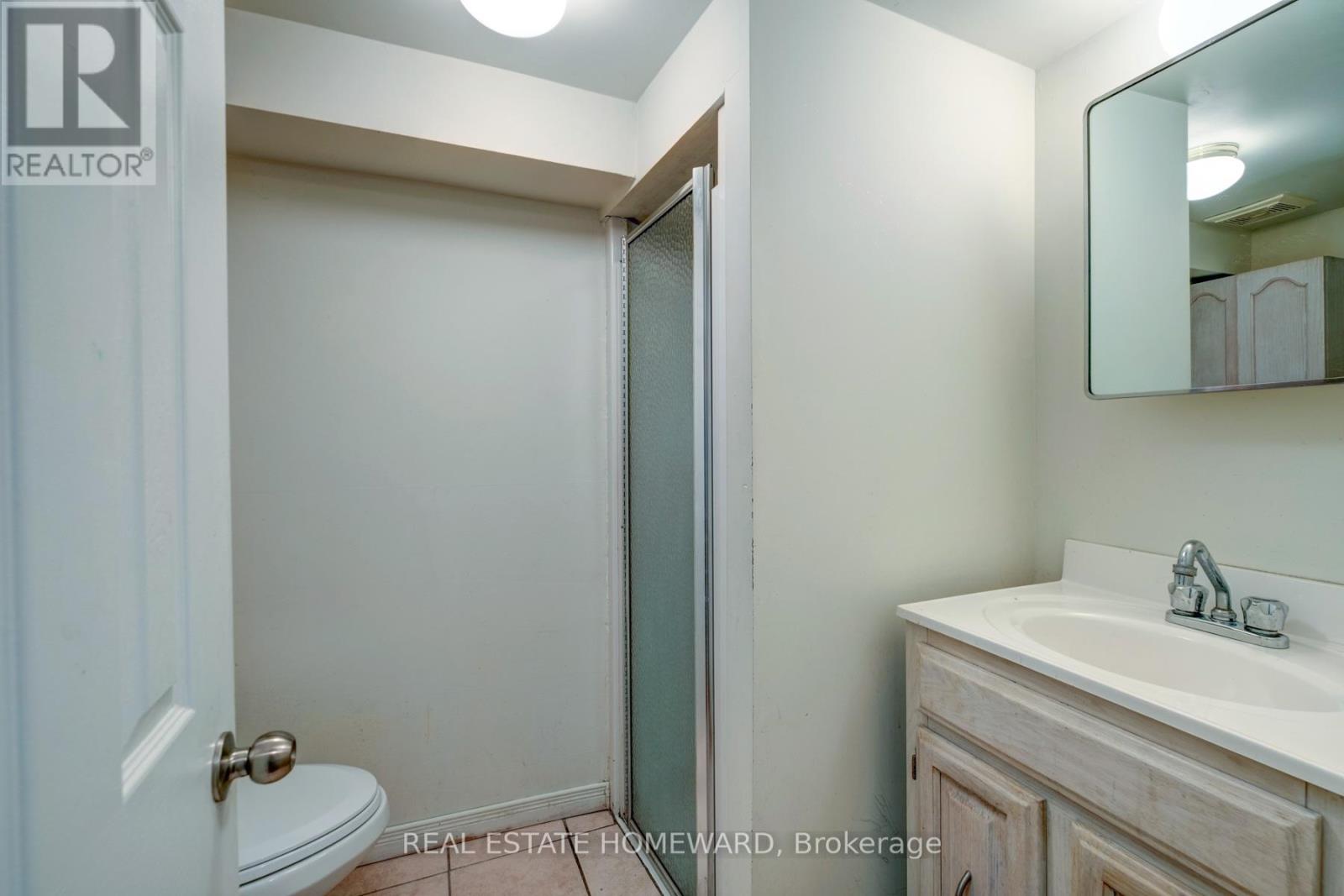 144 Westlake Avenue, Toronto, Ontario M4C 4R9 - Photo 26 - E12513298