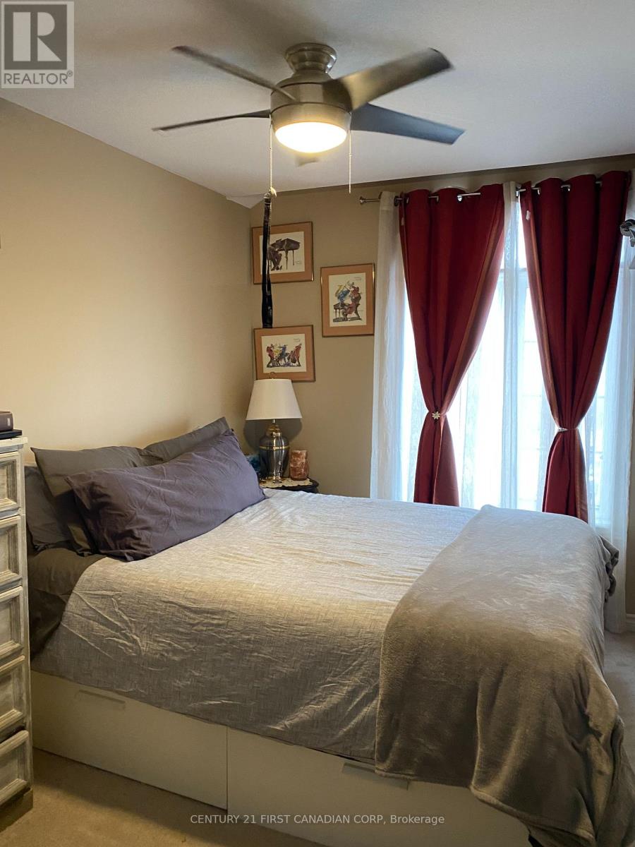 811 Silverfox Crescent, London North, Ontario  N6G 0K2 - Photo 9 - X12539376