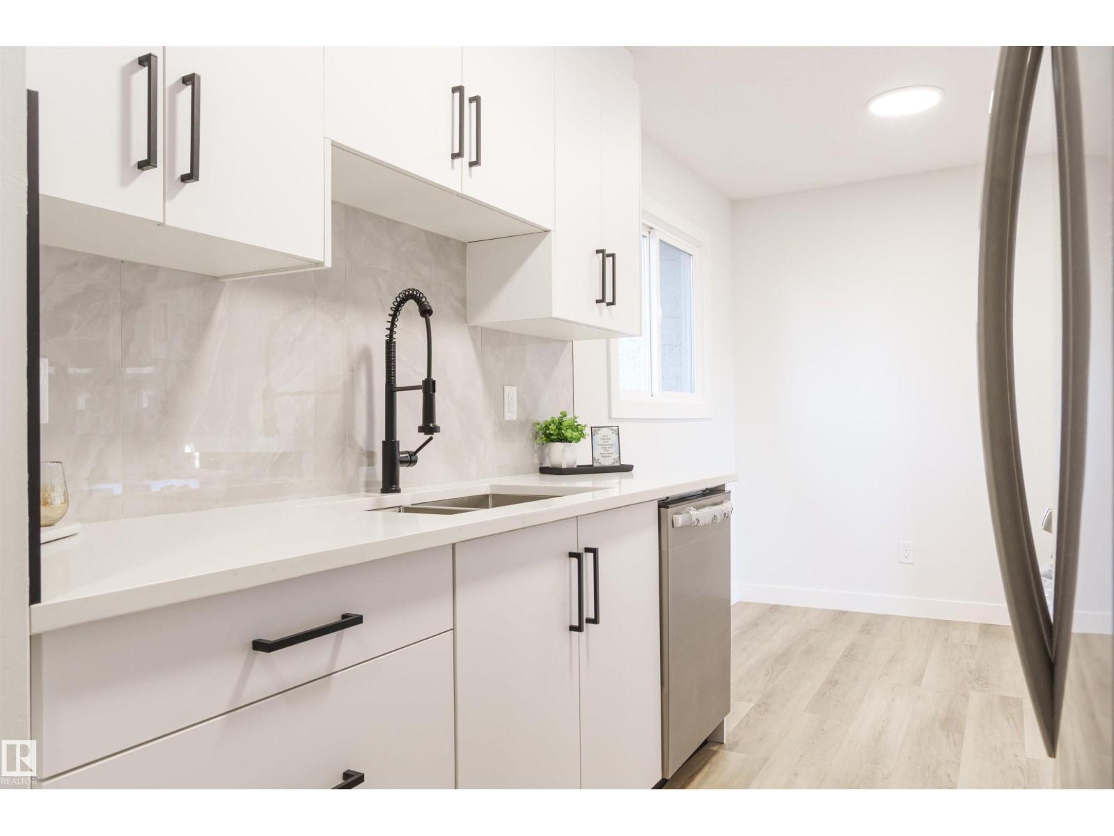 18418 62b Av Nw, Edmonton, Alberta  T5T 2N7 - Photo 3 - E4465522