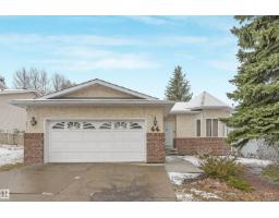 44 LENNOX DR Lacombe Park