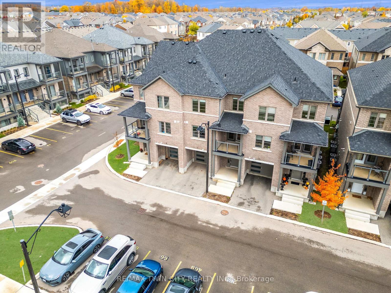 12 - 205 West Oak Trail, Kitchener, Ontario  N2R 0R9 - Photo 34 - X12539342