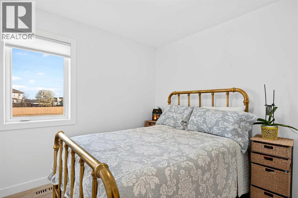 734 Woodside Bay Nw, Airdrie, Alberta  T4B 2W2 - Photo 14 - A2269549