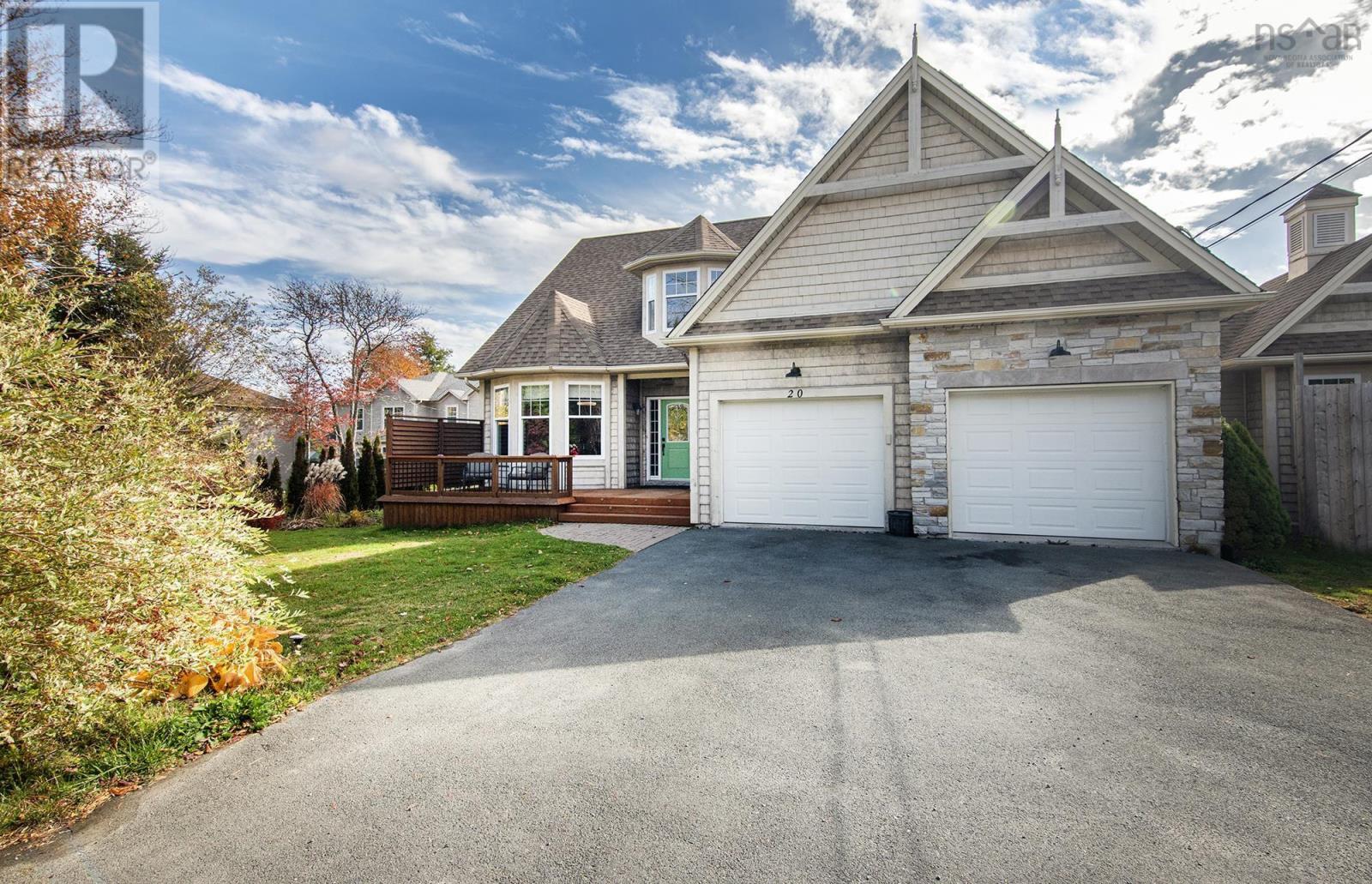 Property at 20 Reining Way image 2