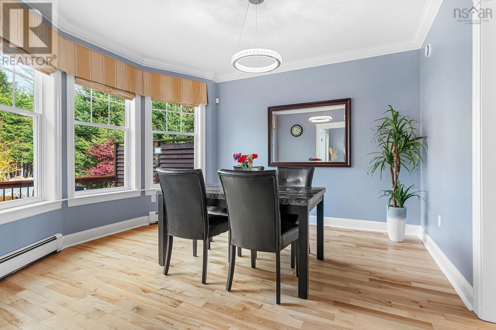 Property at 20 Reining Way image 5