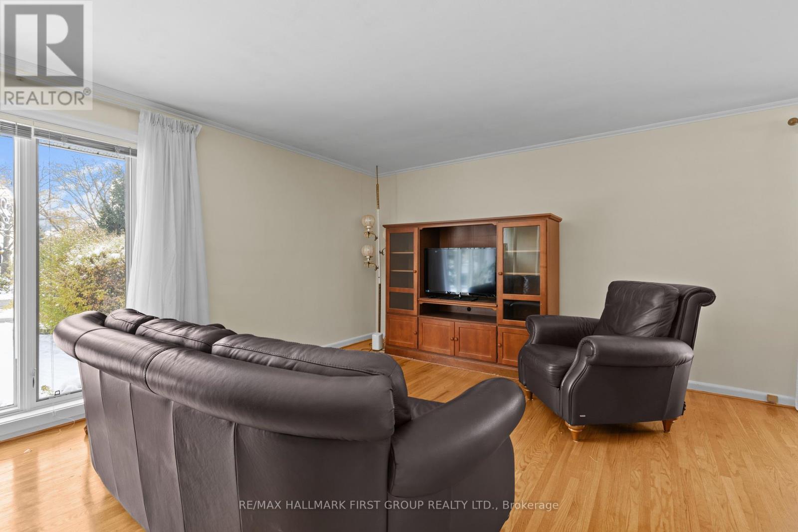 11 Merredin Place, Toronto, Ontario  M3B 1S7 - Photo 7 - C12539364