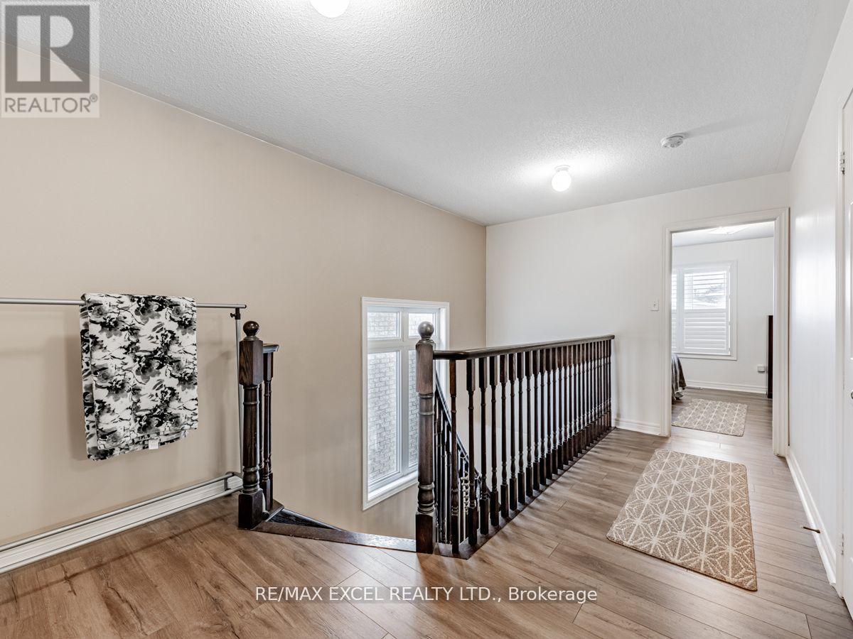 8 Mastwood Crescent, Toronto, Ontario  M1C 0B4 - Photo 11 - E12539404