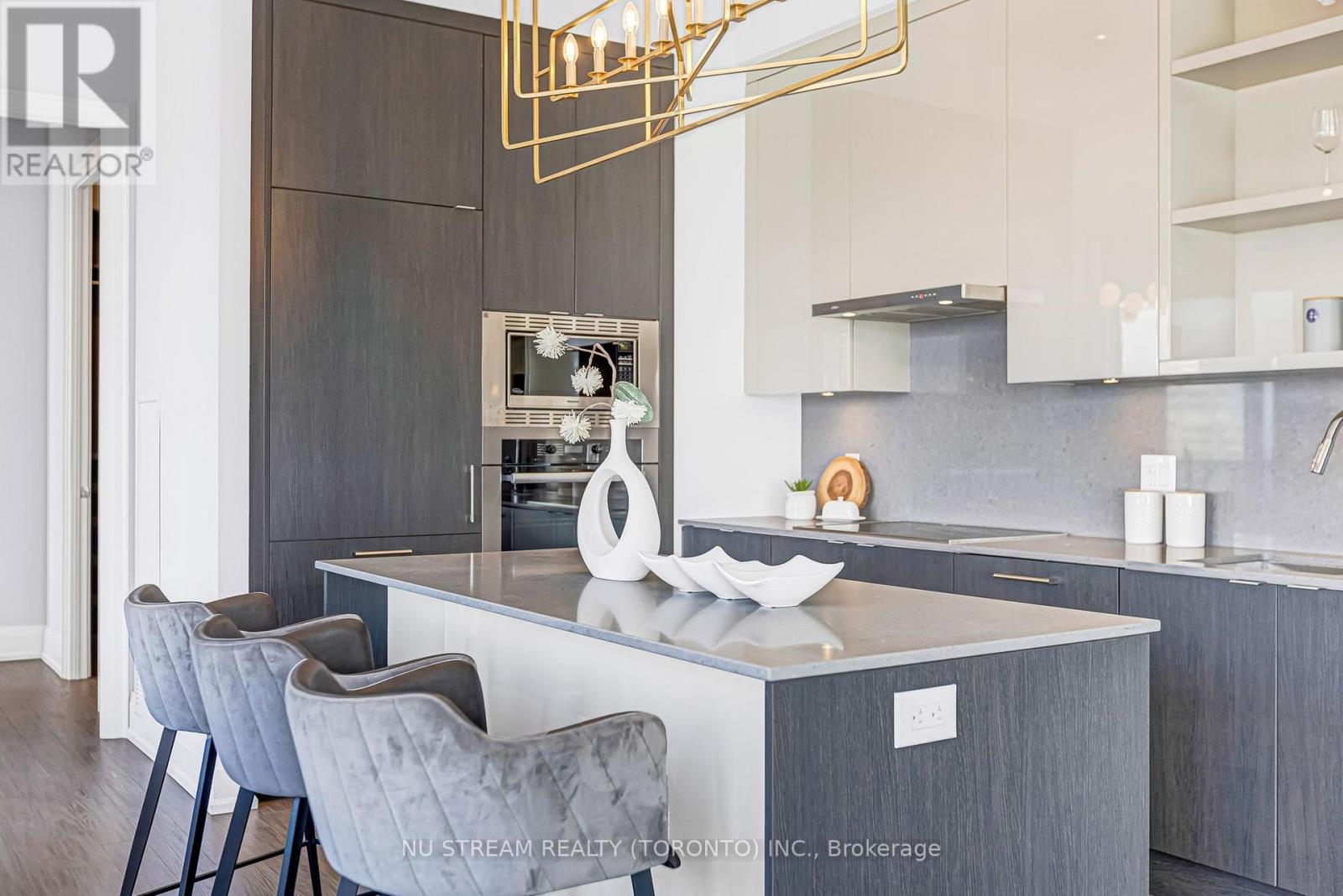 Ph101 - 100 Harbour Street, Toronto, Ontario  M5J 0B5 - Photo 17 - C12526298