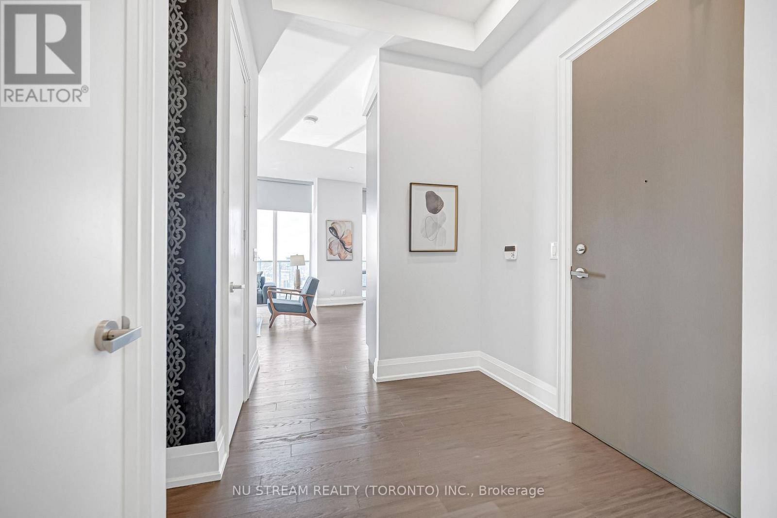 Ph101 - 100 Harbour Street, Toronto, Ontario  M5J 0B5 - Photo 8 - C12526298