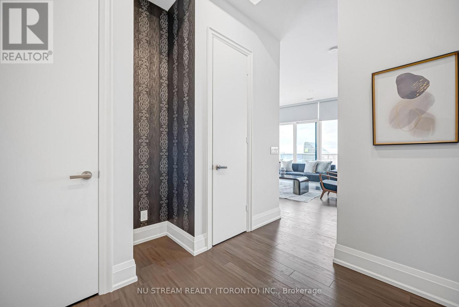 Ph101 - 100 Harbour Street, Toronto, Ontario  M5J 0B5 - Photo 9 - C12526298