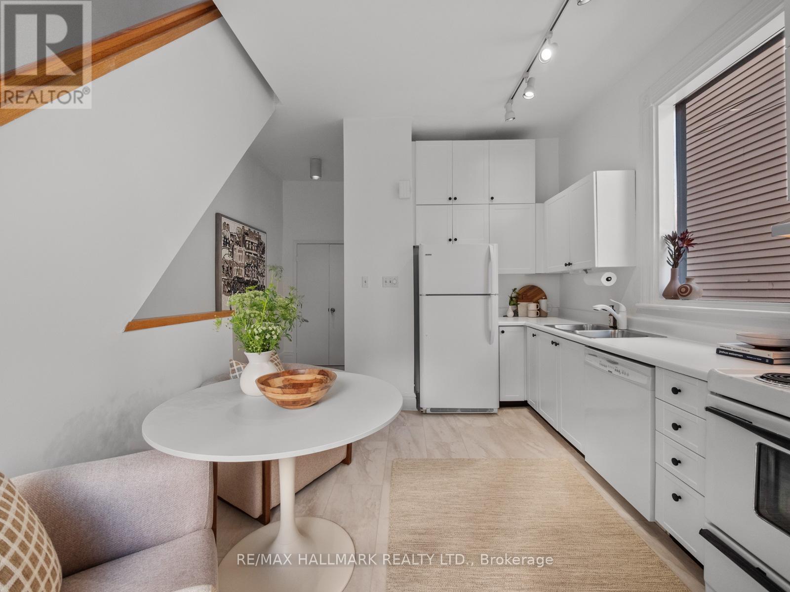 133 Langley Avenue, Toronto, Ontario  M4K 1B6 - Photo 13 - E12539174