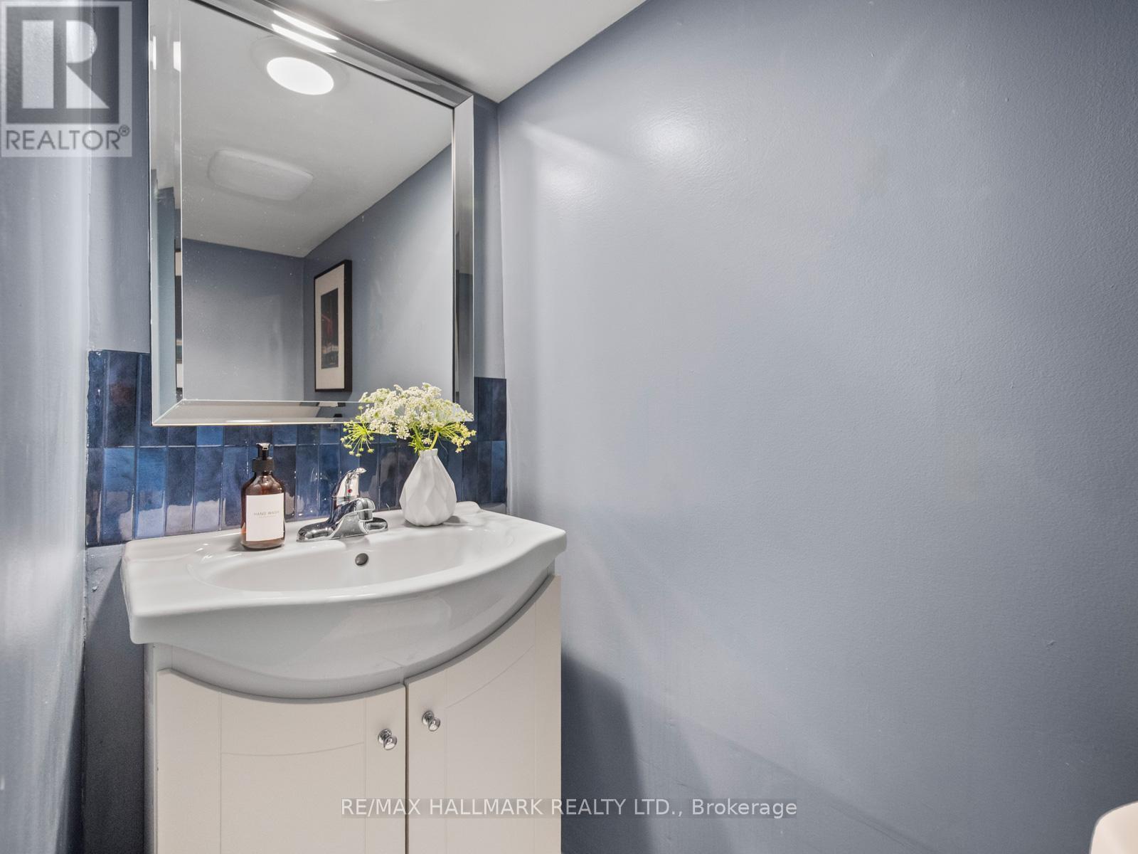 133 Langley Avenue, Toronto, Ontario  M4K 1B6 - Photo 21 - E12539174