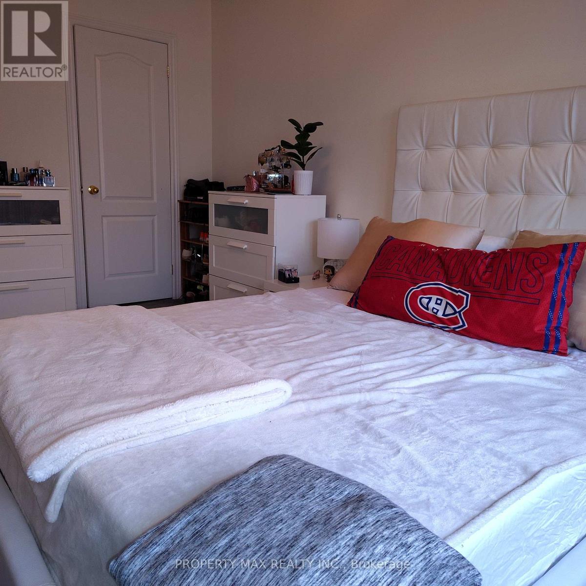 55 Park Place Drive, Markham, Ontario  L6E 1Z9 - Photo 12 - N12539374