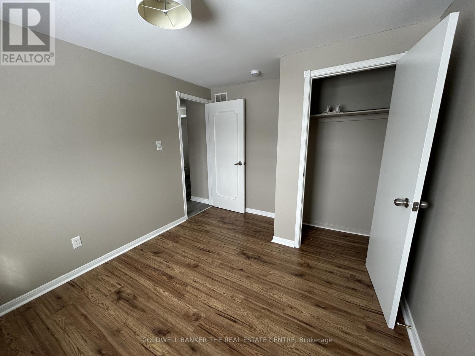 11 Chaucer Crescent, Barrie (Letitia Heights), Ontario  L4N 4T8 - Photo 5 - S12539400