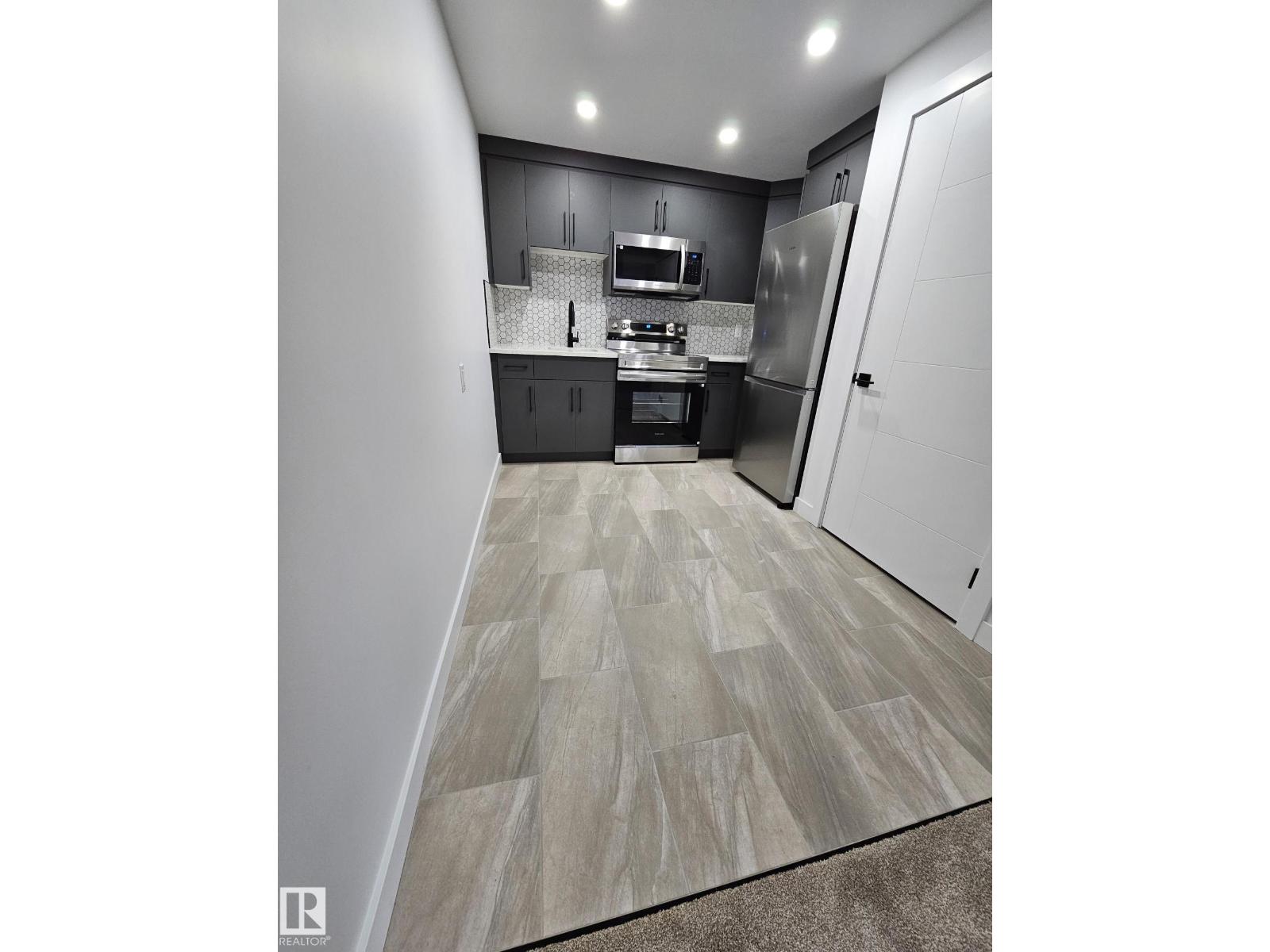 Unknown Address, ,    - Photo 15 - E4465507