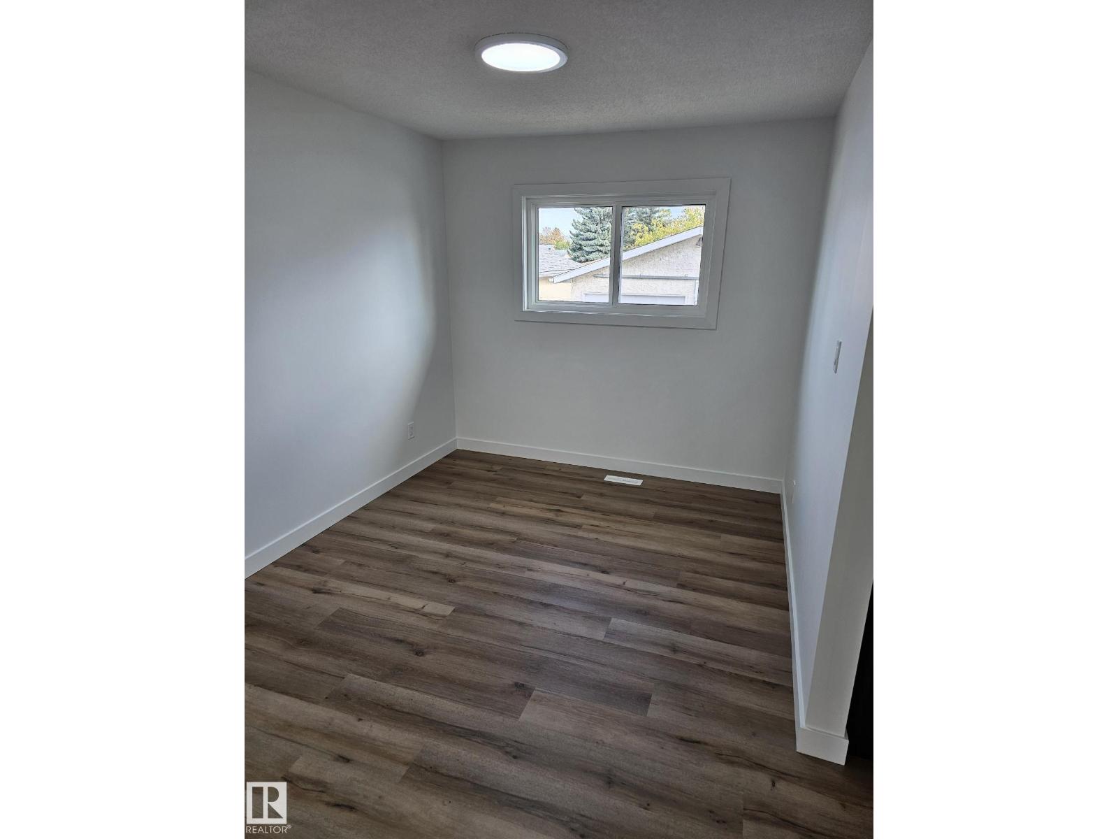 Unknown Address, ,    - Photo 7 - E4465507