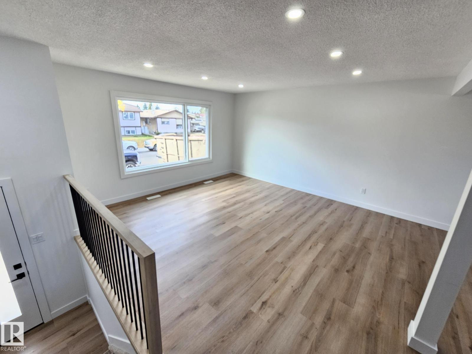 Unknown Address, ,    - Photo 3 - E4465507