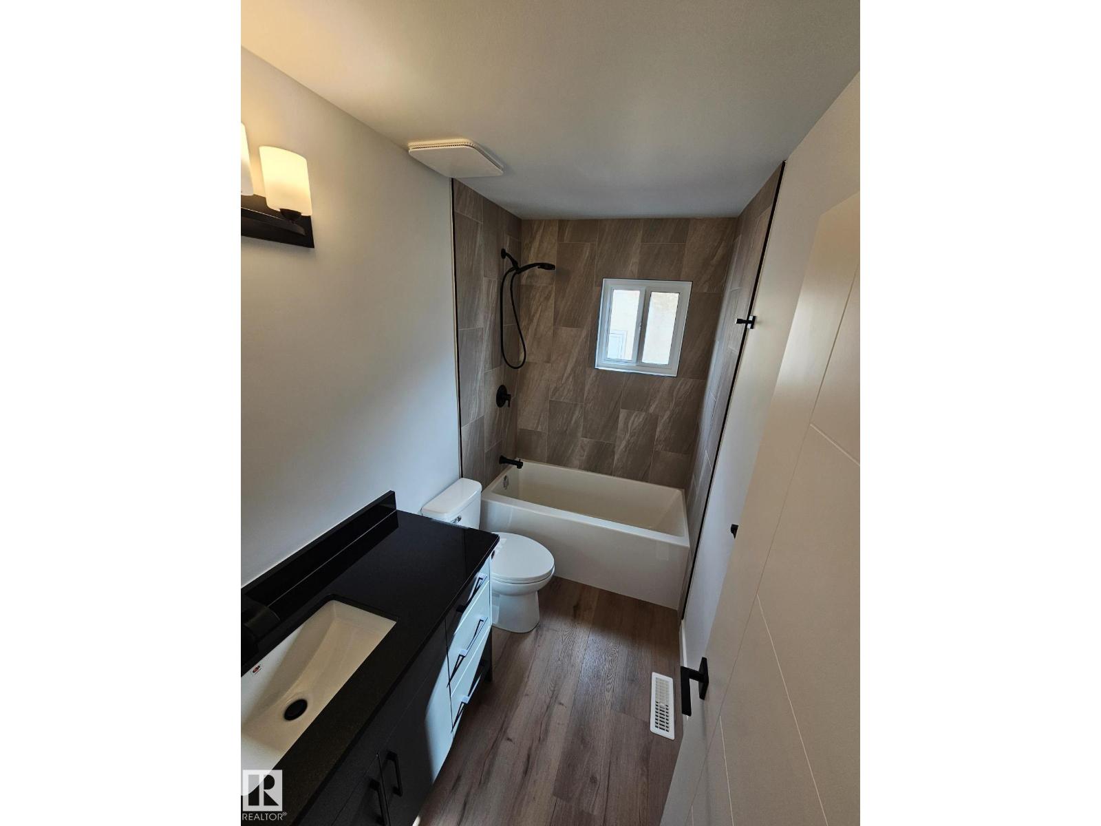 Unknown Address, ,    - Photo 13 - E4465507