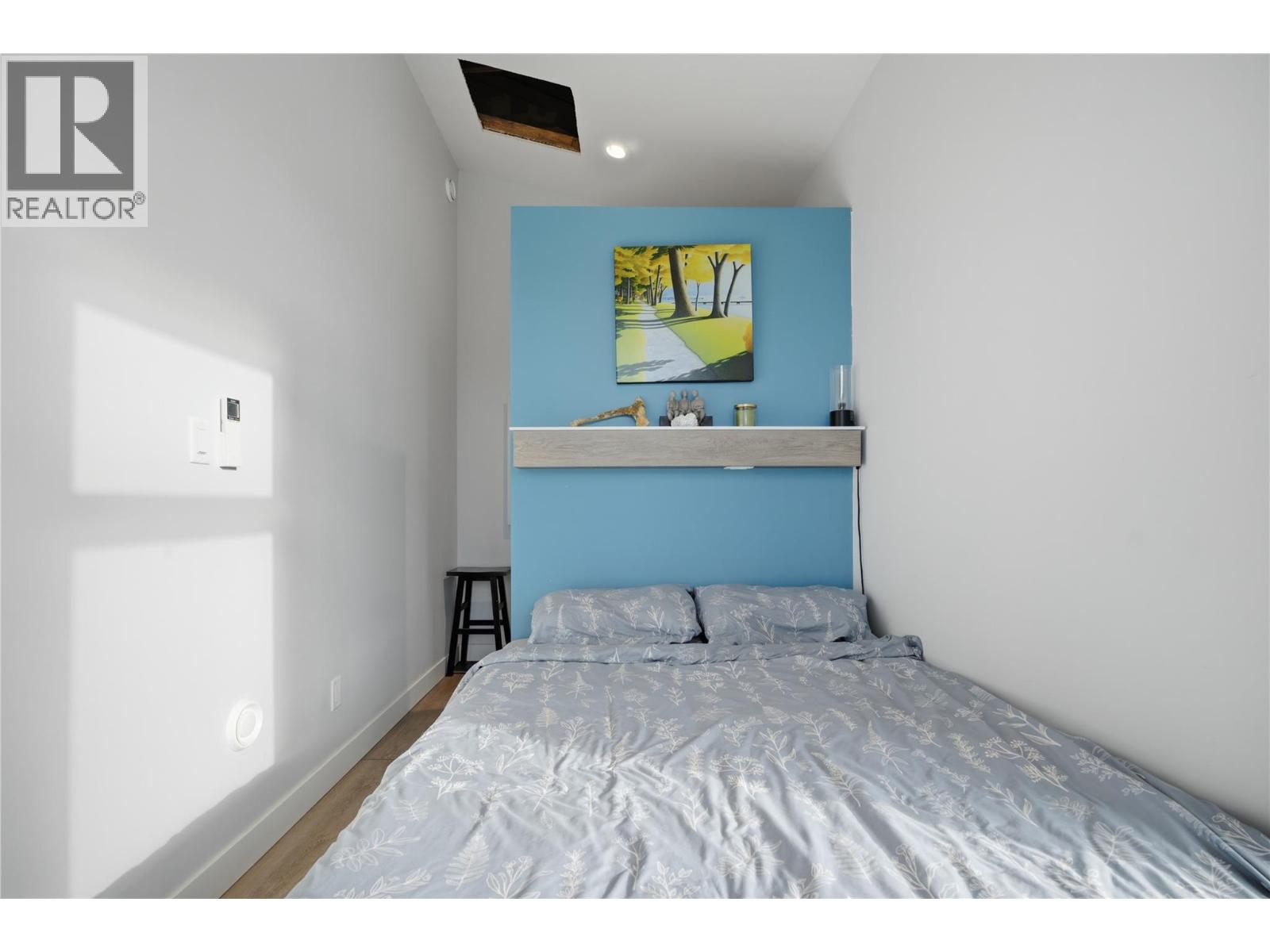 7636 Mountain Drive, Anglemont, British Columbia  V0E 1M8 - Photo 23 - 10369033