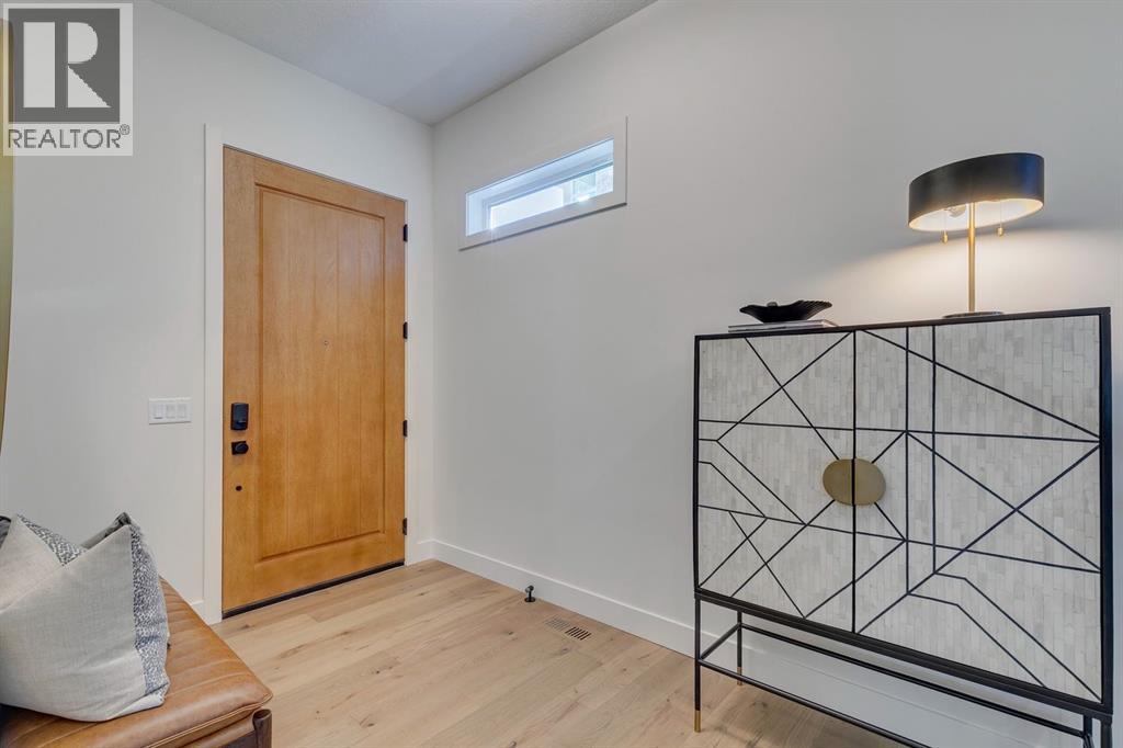 176 Marina Grove Se, Calgary, Alberta  T3M 3S9 - Photo 4 - A2266740