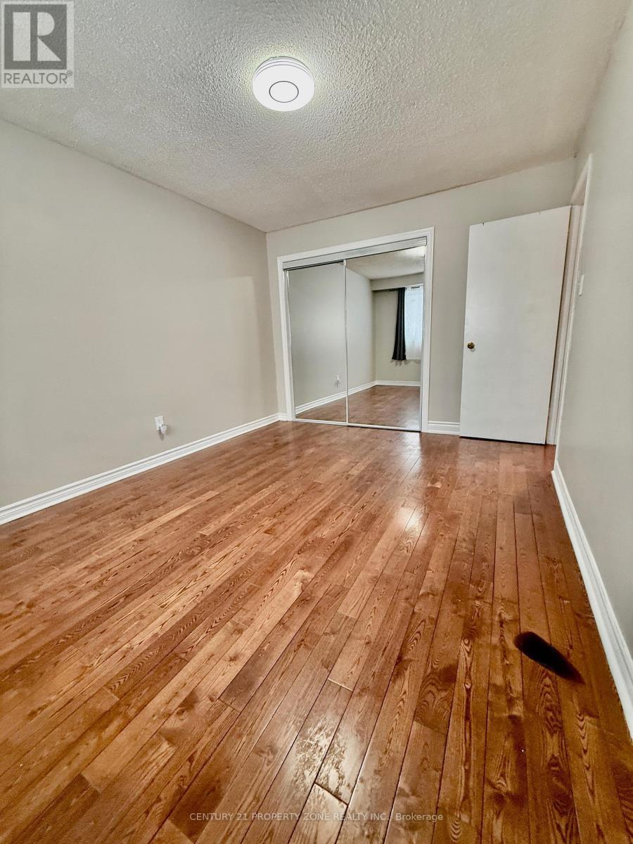 41 Crosswood Lane, Brampton, Ontario  L6V 3M1 - Photo 11 - W12539362