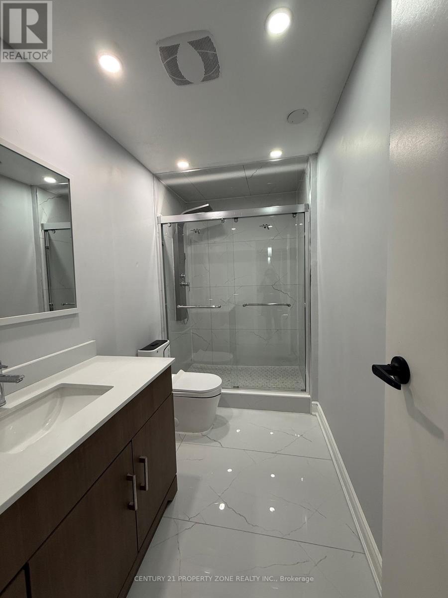 41 Crosswood Lane, Brampton, Ontario  L6V 3M1 - Photo 7 - W12539362