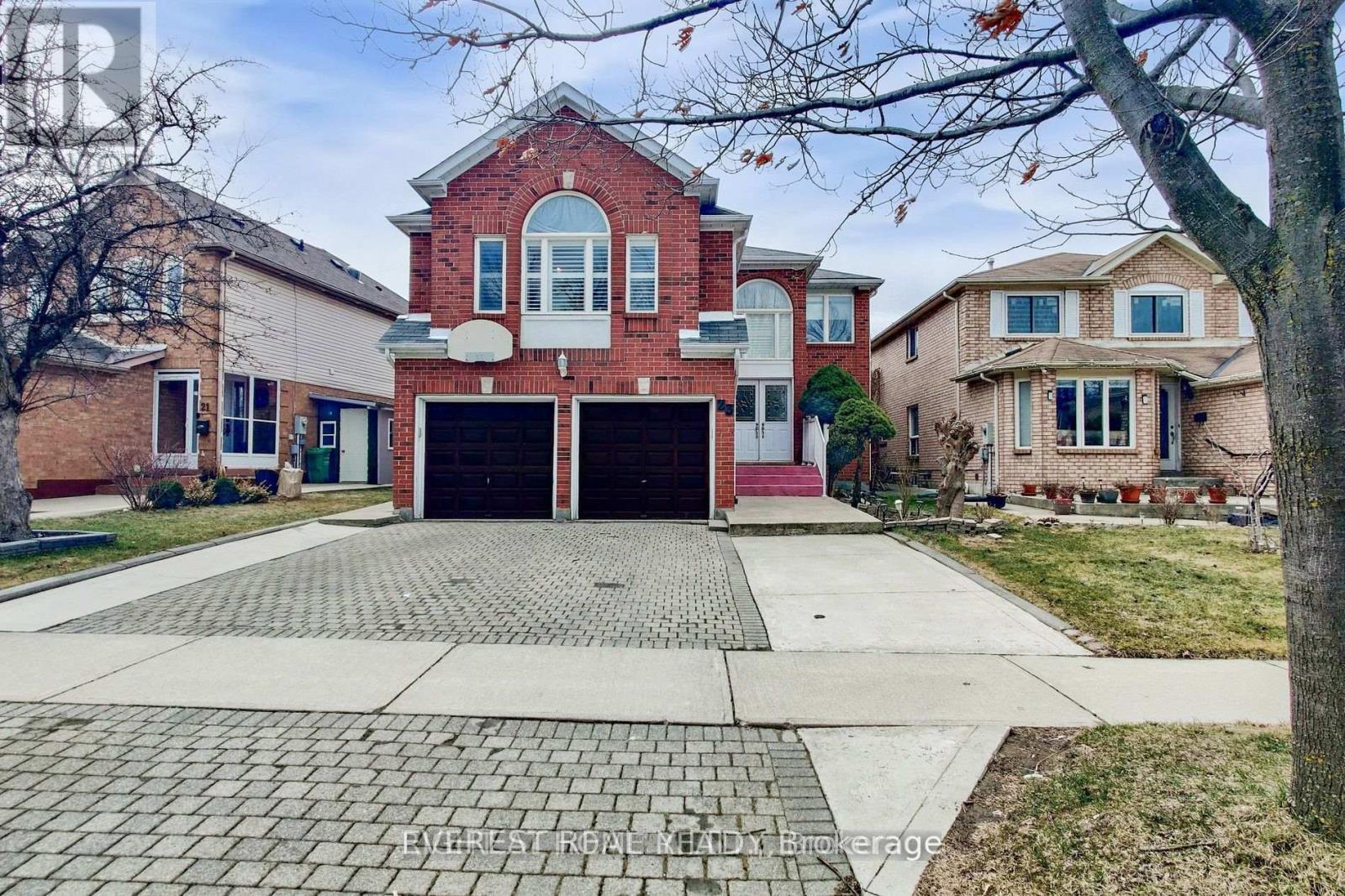 23 Duggan Drive, Brampton, Ontario  L6Y 4H9 - Photo 11 - W12539368