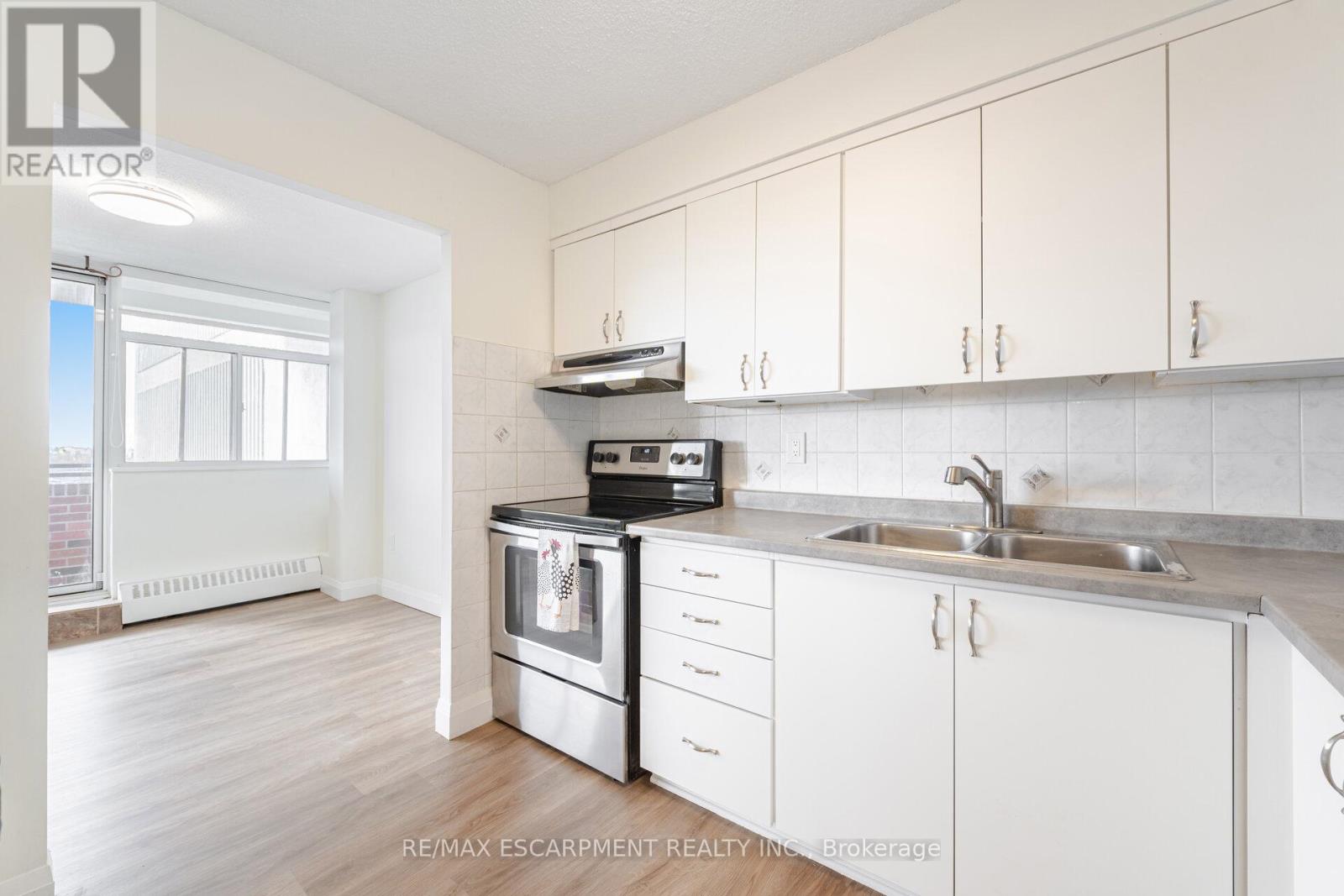 707 - 2301 Derry Road W, Mississauga, Ontario  L5N 2R4 - Photo 14 - W12539408