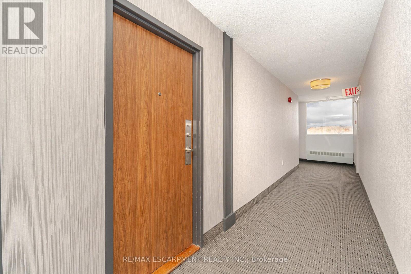 707 - 2301 Derry Road W, Mississauga, Ontario  L5N 2R4 - Photo 4 - W12539408