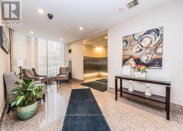 2105 - 55 Elm Road W, Mississauga, Ontario  L5B 3Z3 - Photo 15 - W12539416