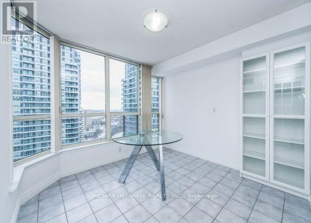 2105 - 55 Elm Road W, Mississauga, Ontario  L5B 3Z3 - Photo 4 - W12539416