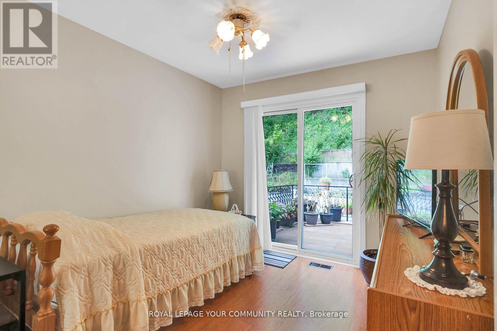 119 Dalrymple Drive, Toronto, Ontario  M6N 4S2 - Photo 22 - W12539424