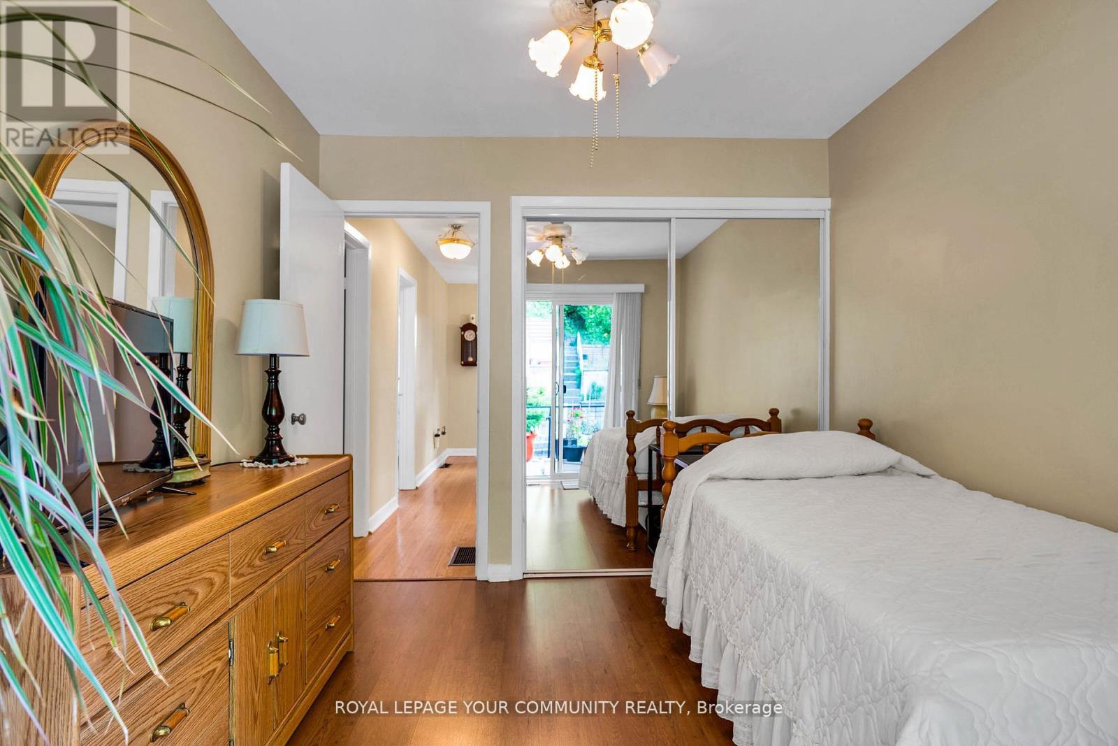 119 Dalrymple Drive, Toronto, Ontario  M6N 4S2 - Photo 23 - W12539424