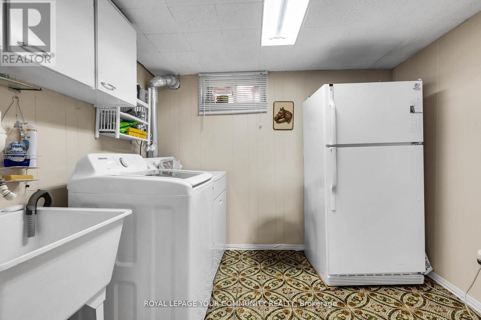 119 Dalrymple Drive, Toronto, Ontario  M6N 4S2 - Photo 32 - W12539424