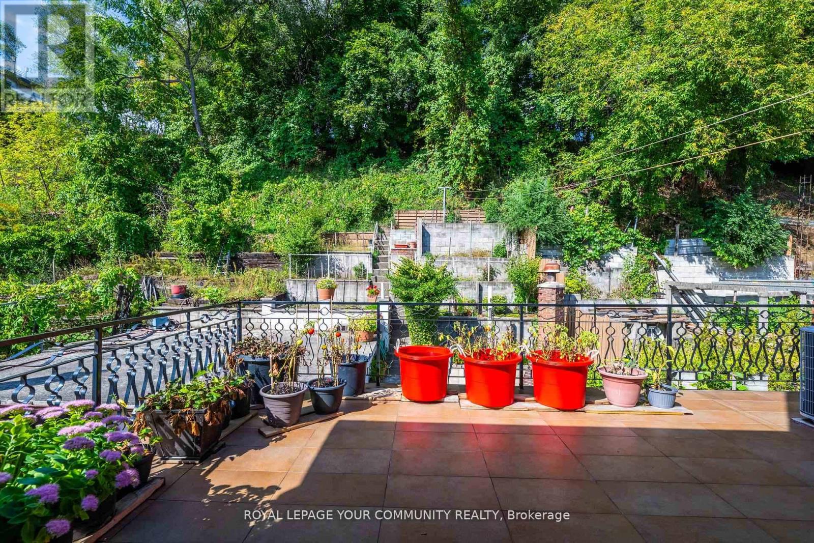 119 Dalrymple Drive, Toronto, Ontario  M6N 4S2 - Photo 38 - W12539424