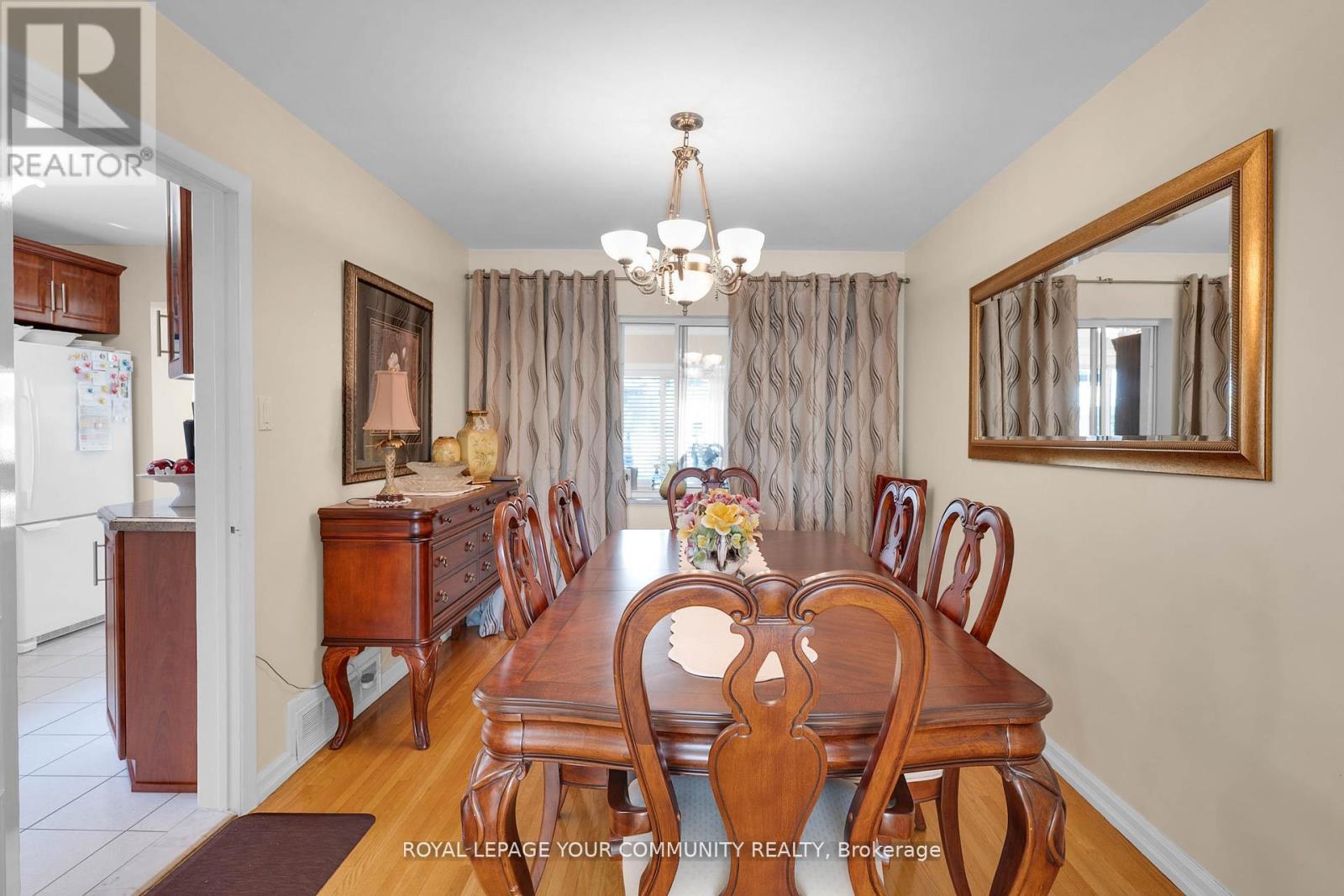 119 Dalrymple Drive, Toronto, Ontario  M6N 4S2 - Photo 9 - W12539424