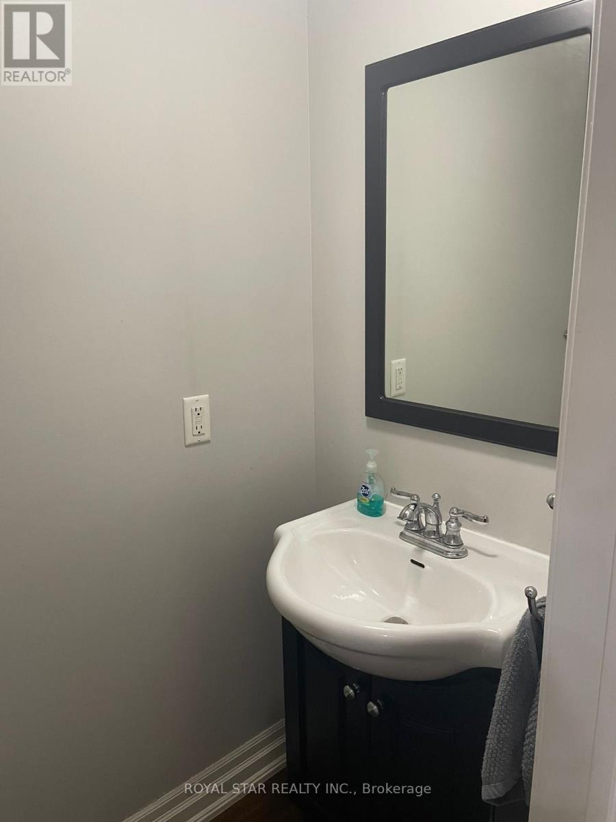 118 Tiller Trail, Brampton, Ontario  L6X 4S8 - Photo 15 - W12539430