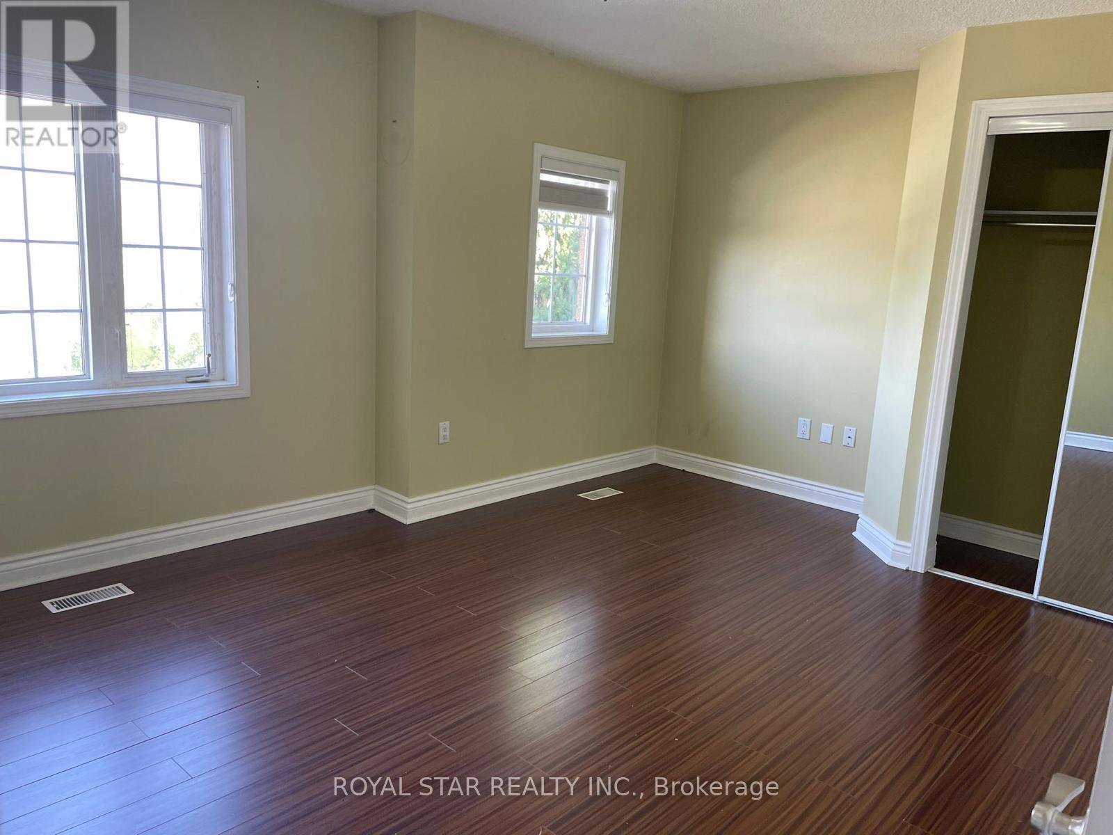 118 Tiller Trail, Brampton, Ontario  L6X 4S8 - Photo 3 - W12539430