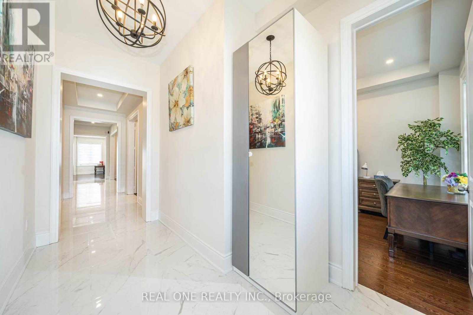 3209 Buttonbush Trail, Oakville, Ontario  L6H 0T1 - Photo 10 - W12539438