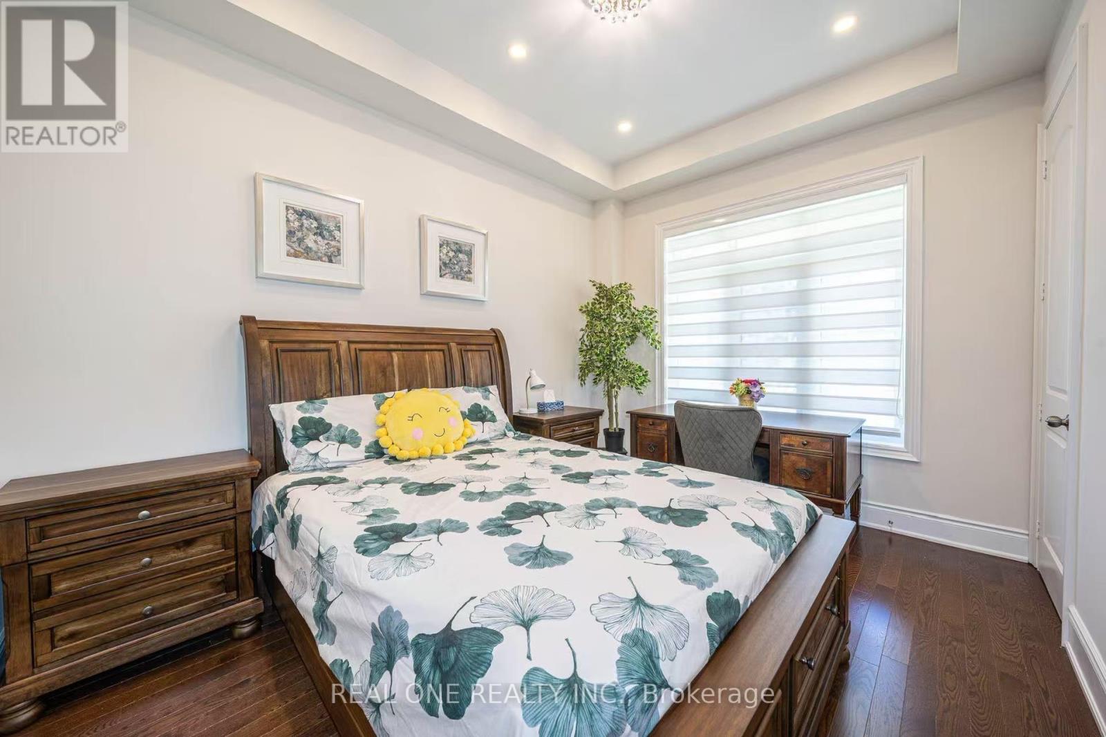 3209 Buttonbush Trail, Oakville, Ontario  L6H 0T1 - Photo 11 - W12539438