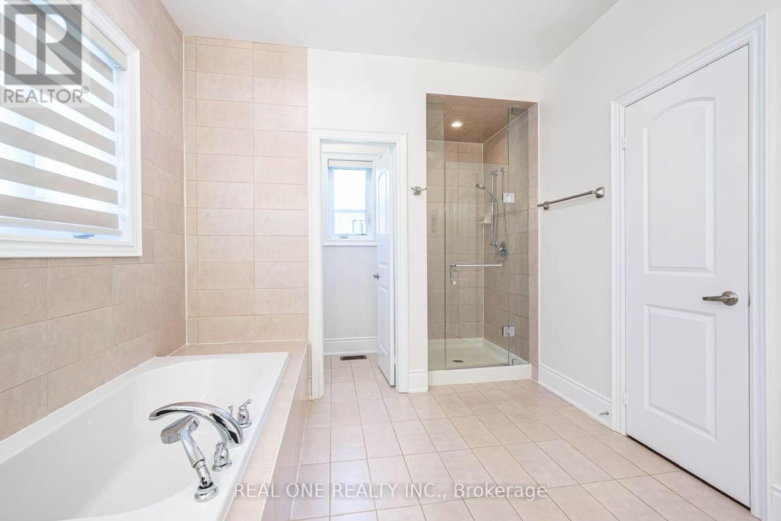 3209 Buttonbush Trail, Oakville, Ontario  L6H 0T1 - Photo 20 - W12539438