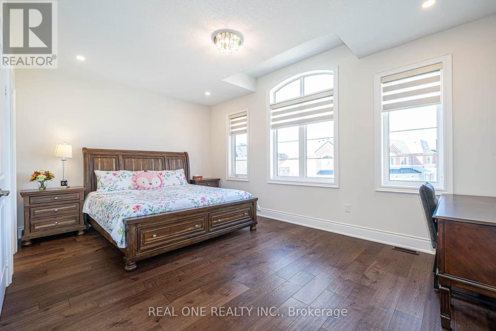 3209 Buttonbush Trail, Oakville, Ontario  L6H 0T1 - Photo 21 - W12539438