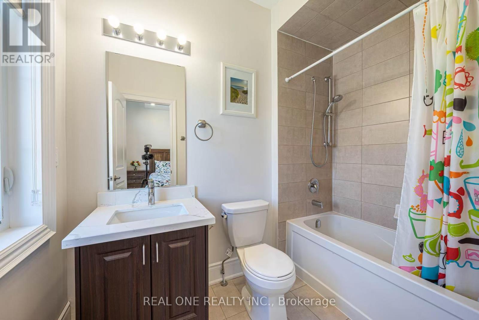 3209 Buttonbush Trail, Oakville, Ontario  L6H 0T1 - Photo 26 - W12539438