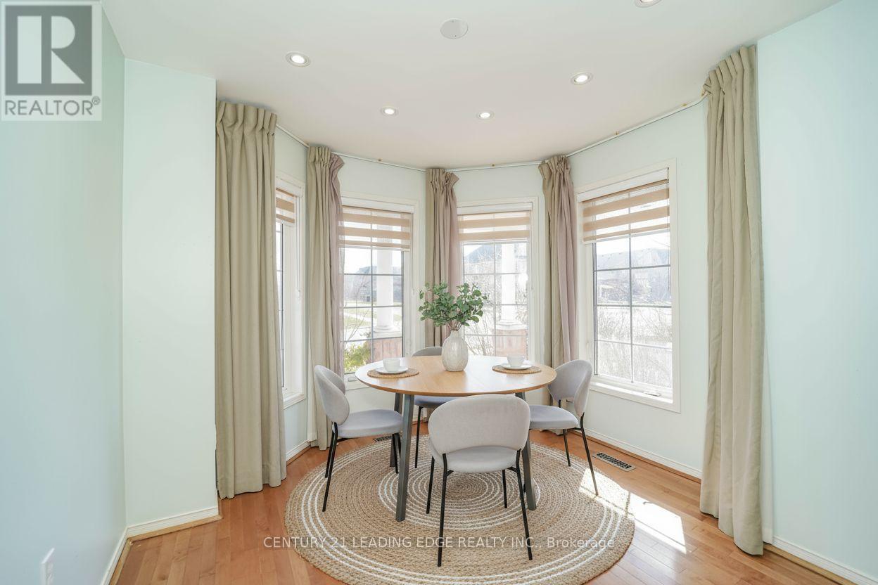 2 Oglevie Drive, Whitby, Ontario  L1R 2Y4 - Photo 11 - E12538770