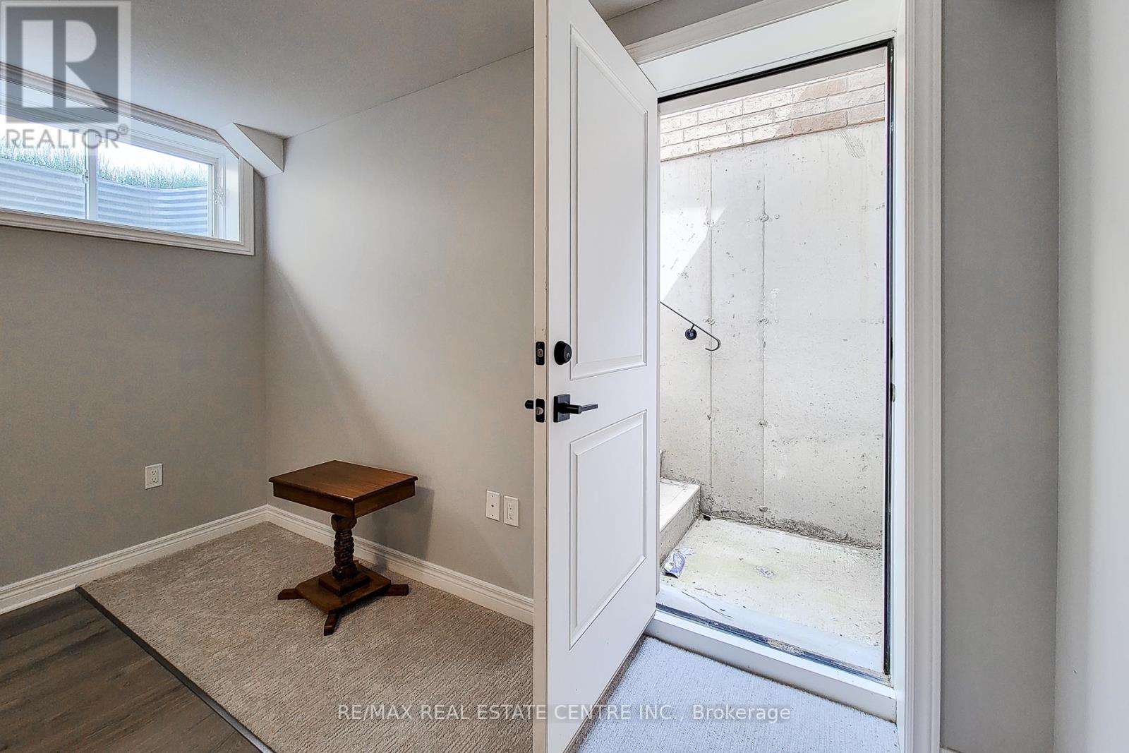 28 Spring Crest Way, Thorold, Ontario  L2V 0J8 - Photo 9 - X12539380