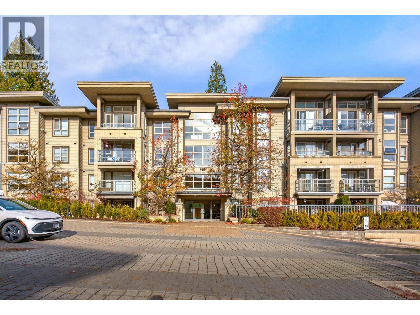 310 9319 University Crescent, Burnaby, British Columbia  V5A 4Y6 - Photo 4 - R3066873