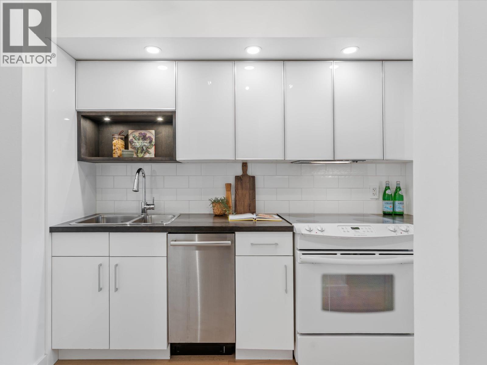 201 4315 Fraser Street, Vancouver, British Columbia  V5V 4G4 - Photo 10 - R3066960