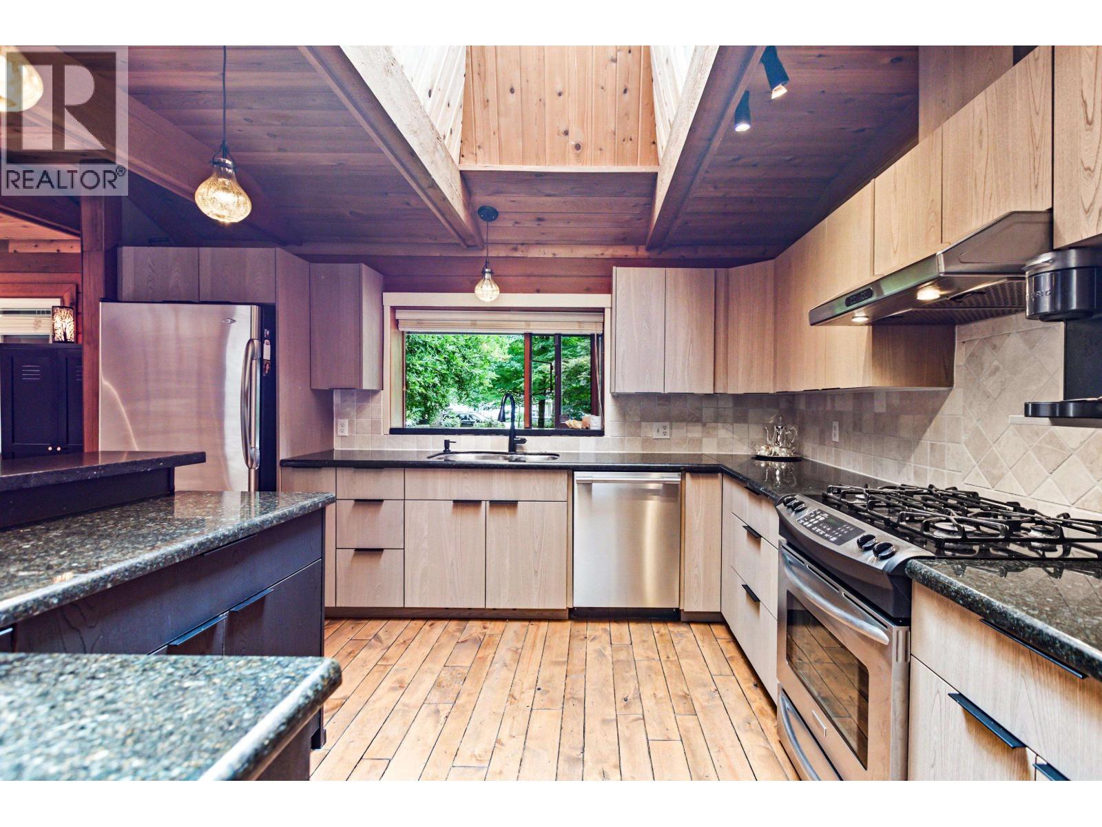 22567 127 Avenue, Maple Ridge, British Columbia  V2X 4P7 - Photo 8 - R3066840